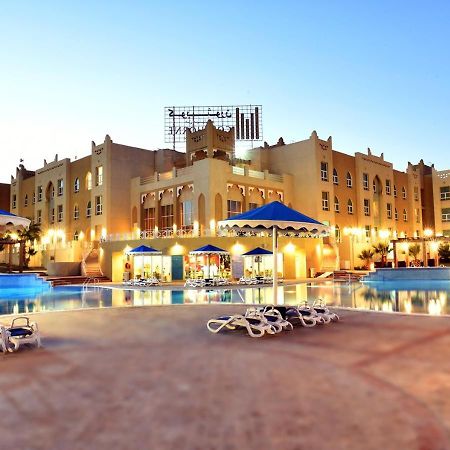 Copthorne Al Jahra Hotel & Resort Kuwait City Esterno foto