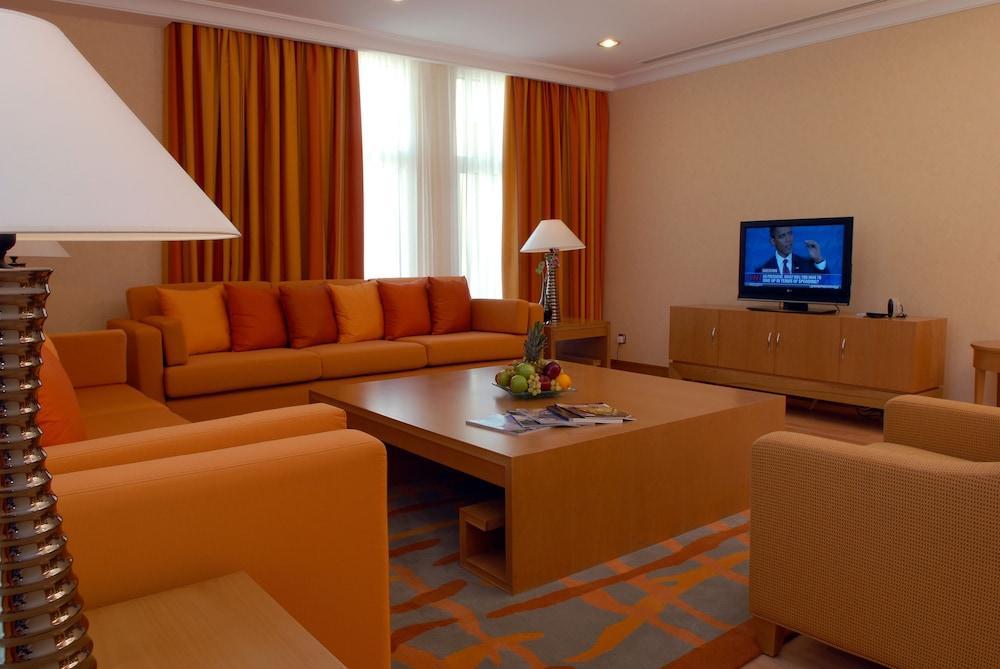 Copthorne Al Jahra Hotel & Resort Kuwait City Esterno foto