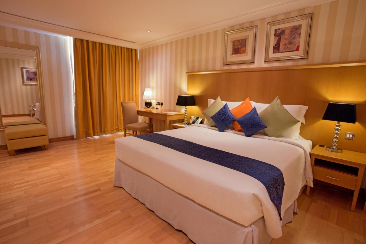 Copthorne Al Jahra Hotel & Resort Kuwait City Esterno foto