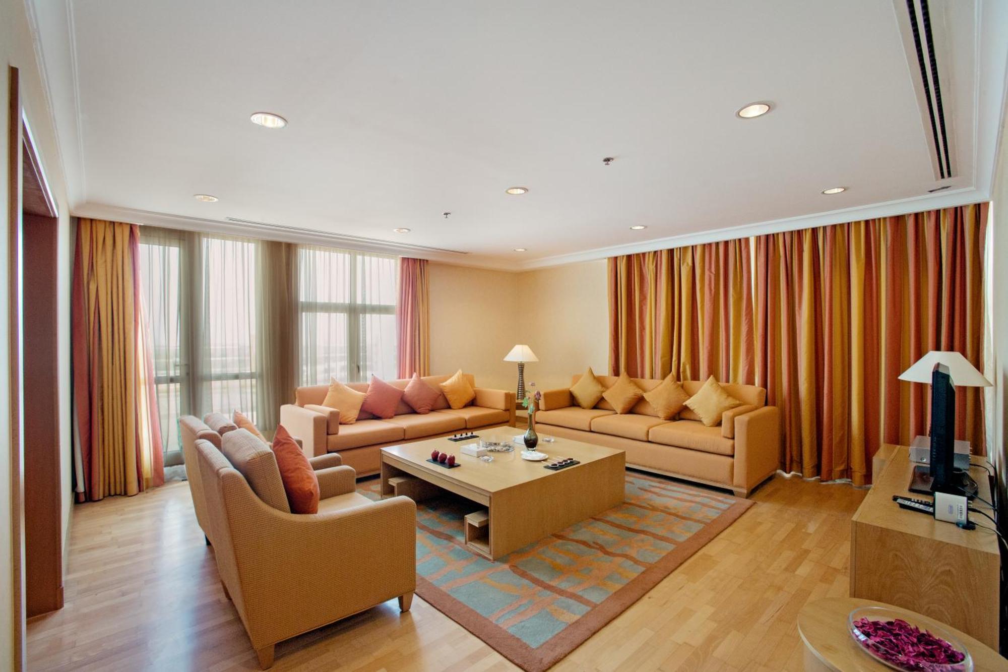 Copthorne Al Jahra Hotel & Resort Kuwait City Esterno foto