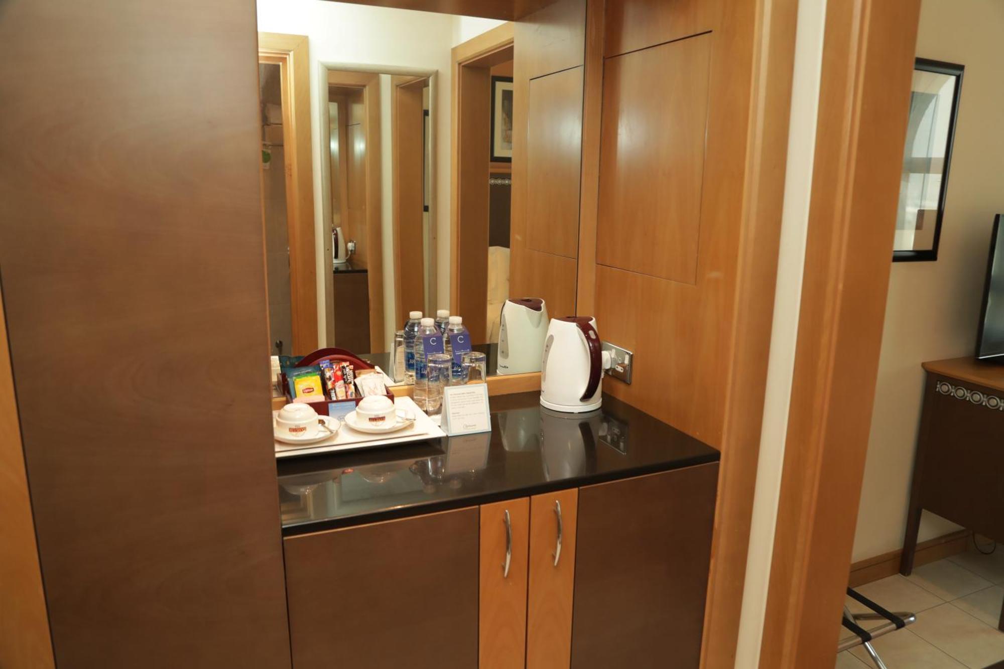 Copthorne Al Jahra Hotel & Resort Kuwait City Esterno foto