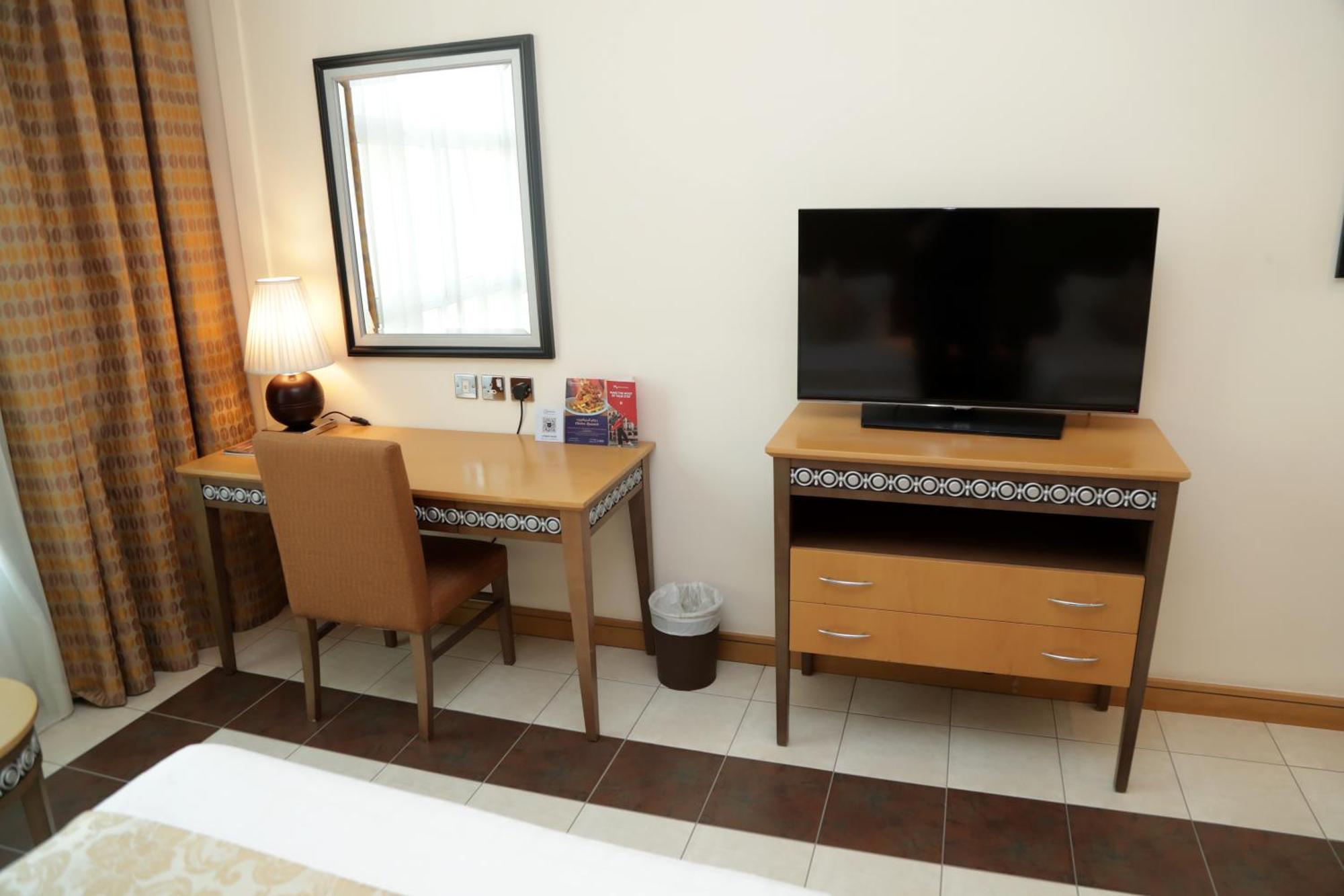 Copthorne Al Jahra Hotel & Resort Kuwait City Esterno foto